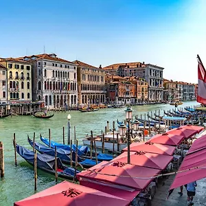  Apartment Ca' Fornoni Grand Canal