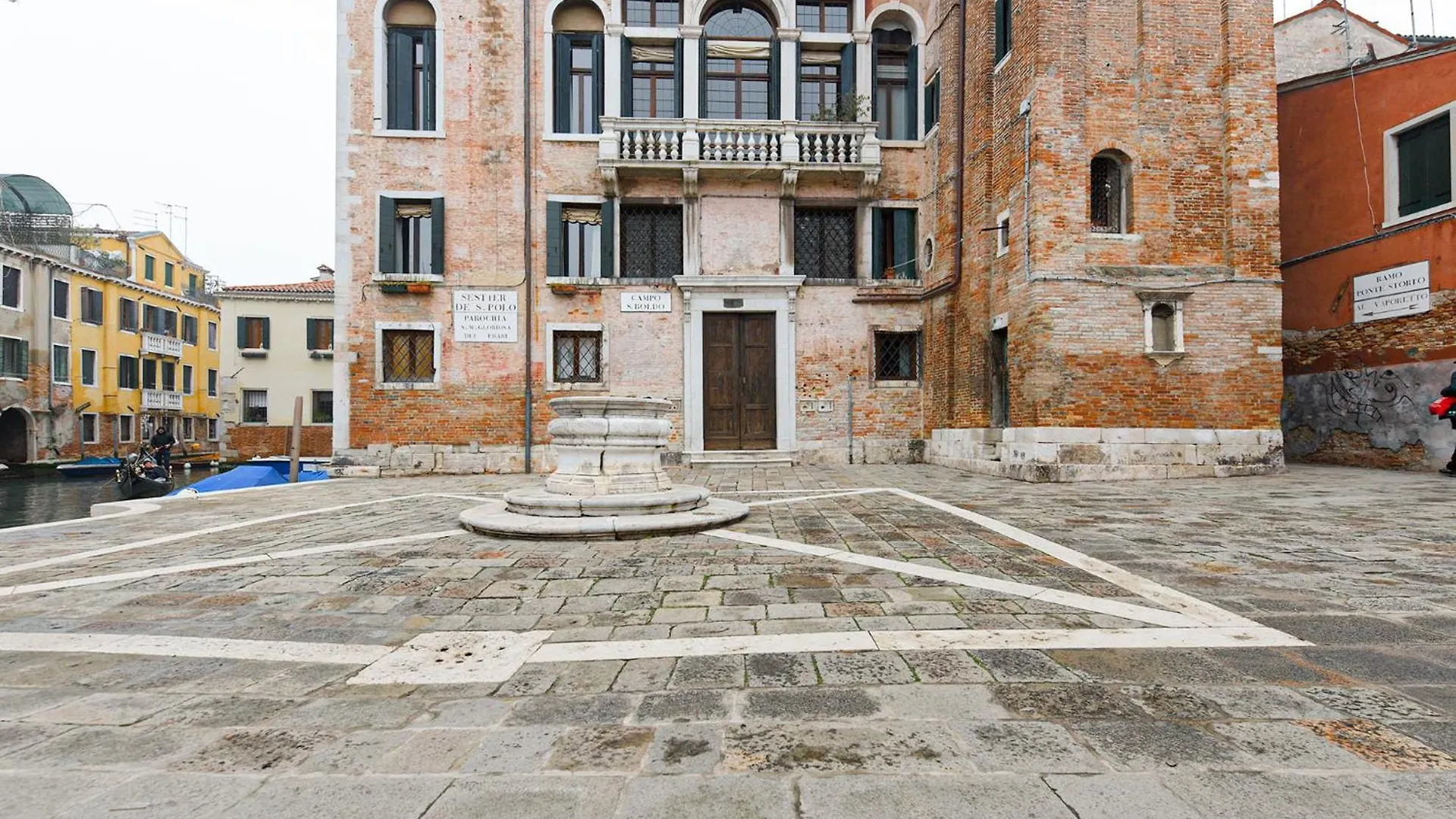 Apartment Queen Home Wally For Long Stay Venice Italy